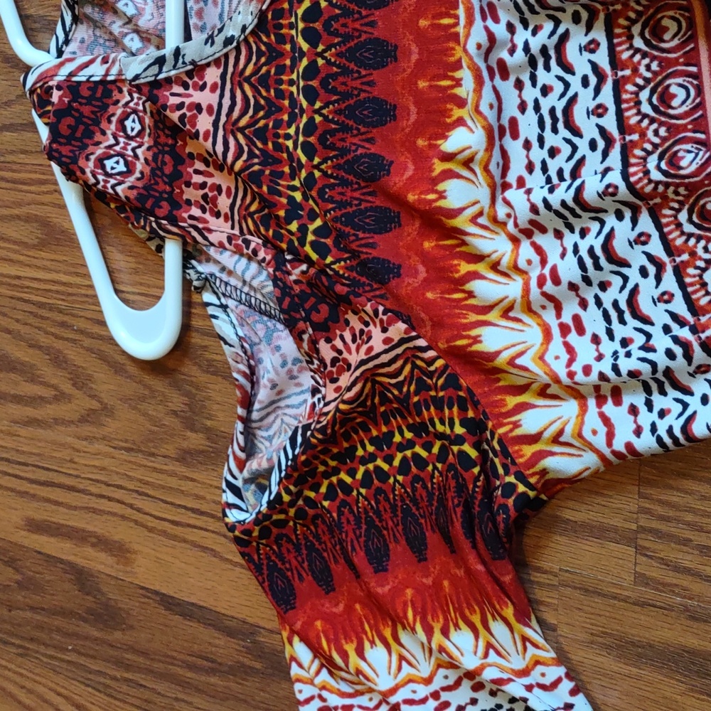 Cato Multicolor Geometric Cold Shoulder Top - Picture 4 of 6